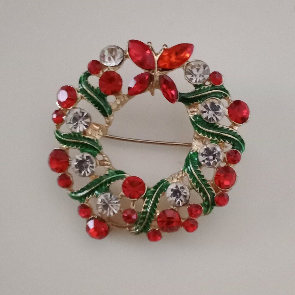 Butterfly Wreath Pin - Picture 2 of 7